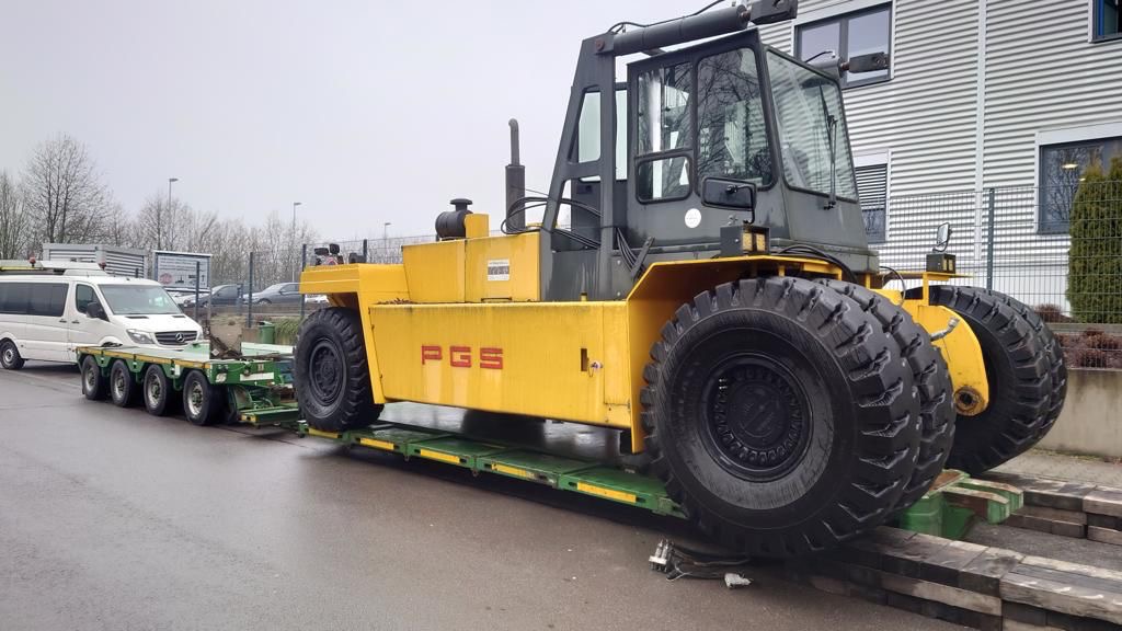 e2ce085e-d44d-49f3-bbdb-ccaa27345b2c